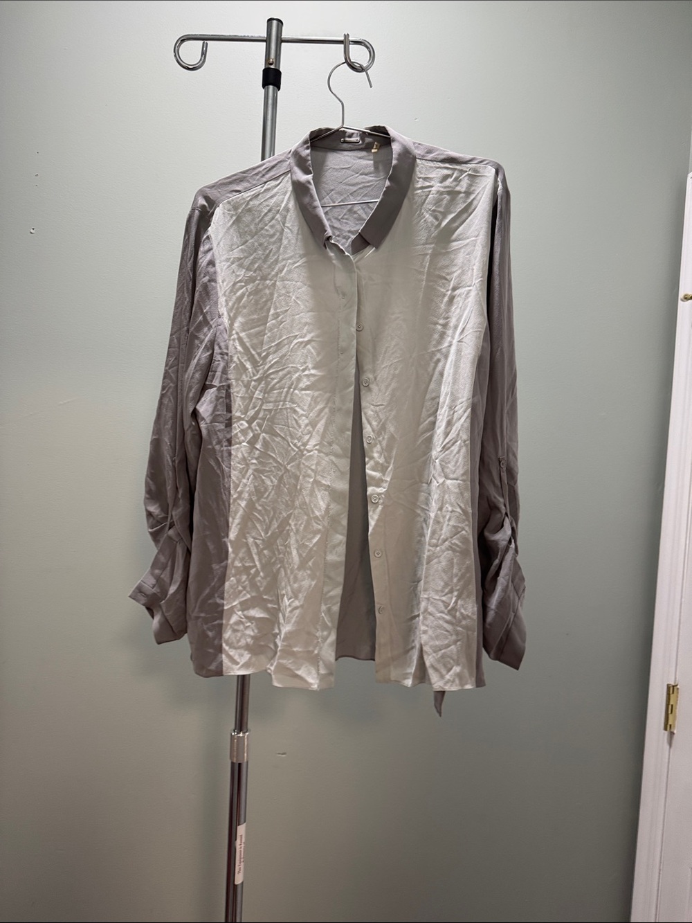 Elie Tahari Two-Tone Button Down Shirt - Gray & White